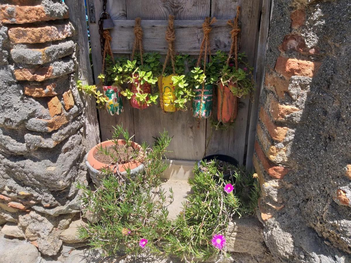 Borgo Di Santa Barbara Hotell Santa Domenica  Exteriör bild
