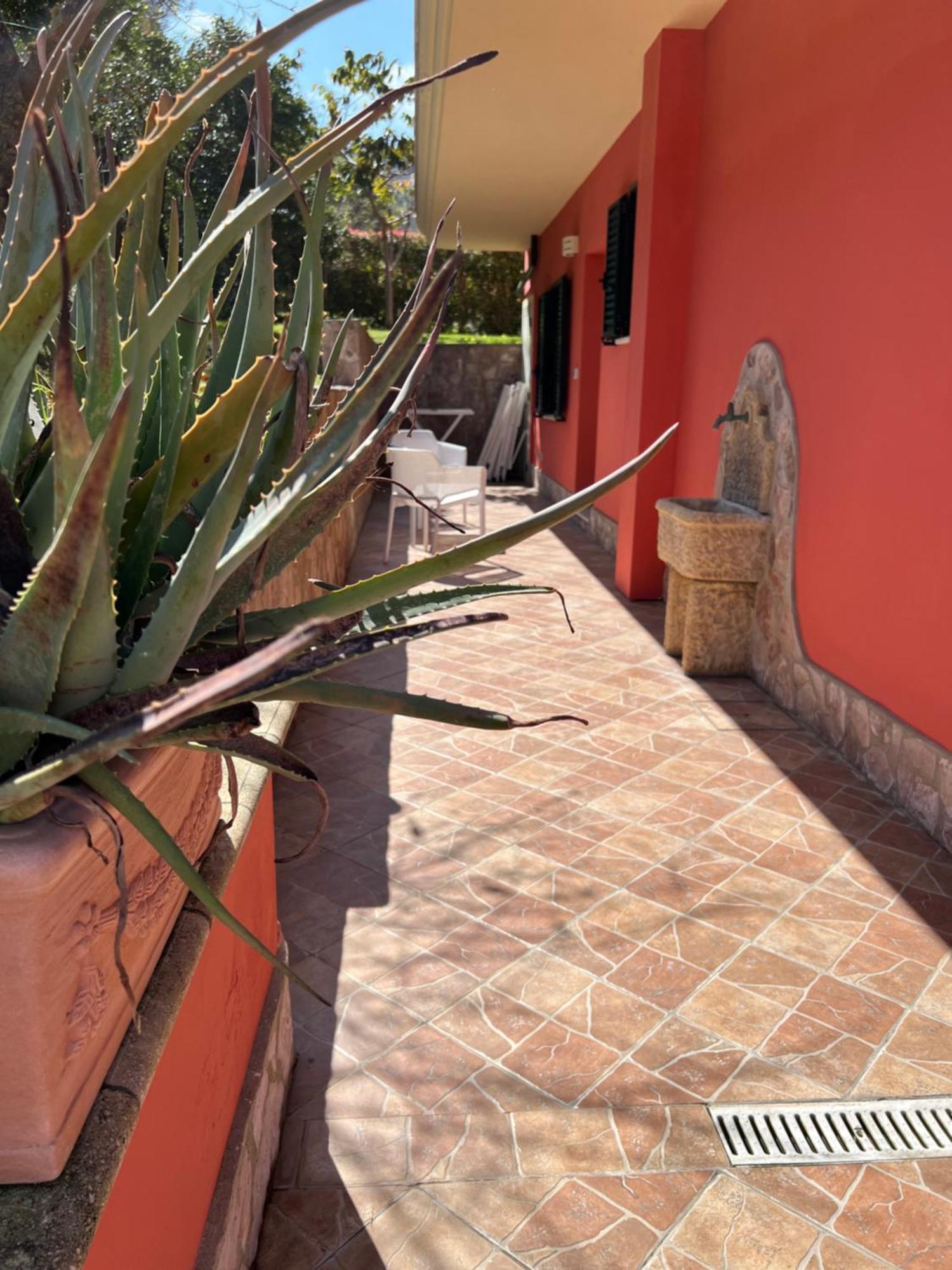 Borgo Di Santa Barbara Hotell Santa Domenica  Exteriör bild